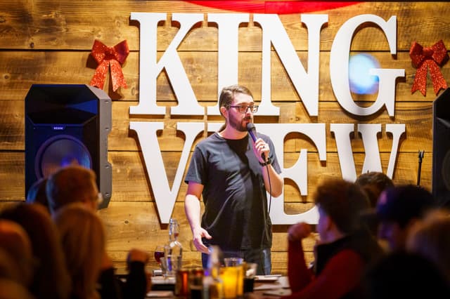 Vinny P - KingView Mead - by Ronald Renwick